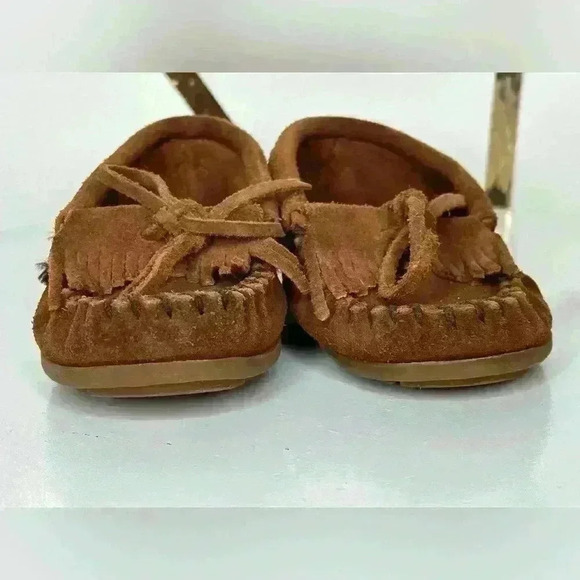 Minnetonka Kilty Hard Sole (SH39) - Picture 3 of 8